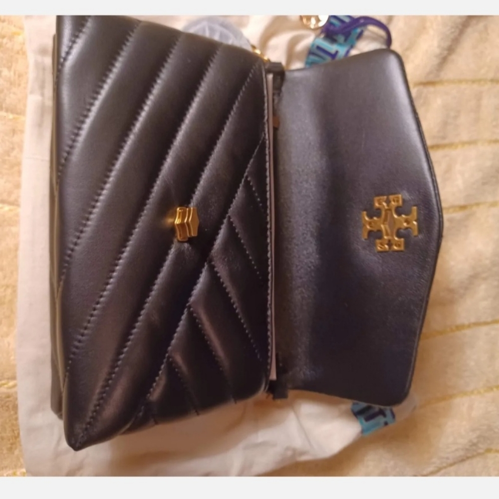 Tory burch small purse - Picture 2 of 4